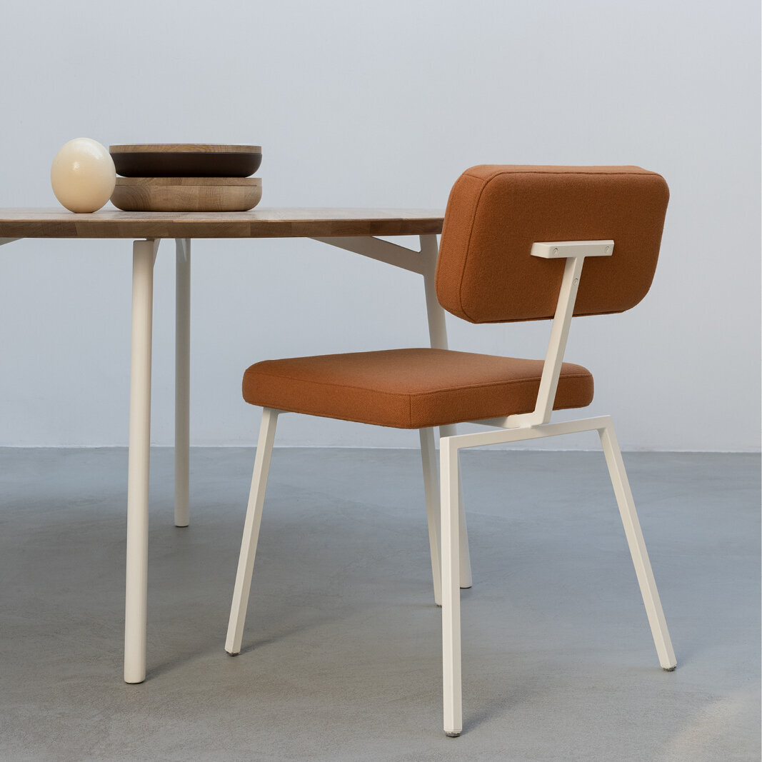 Design modern dining chair | Ode Chair without armrest Beige facet beige1037 | Studio HENK | 