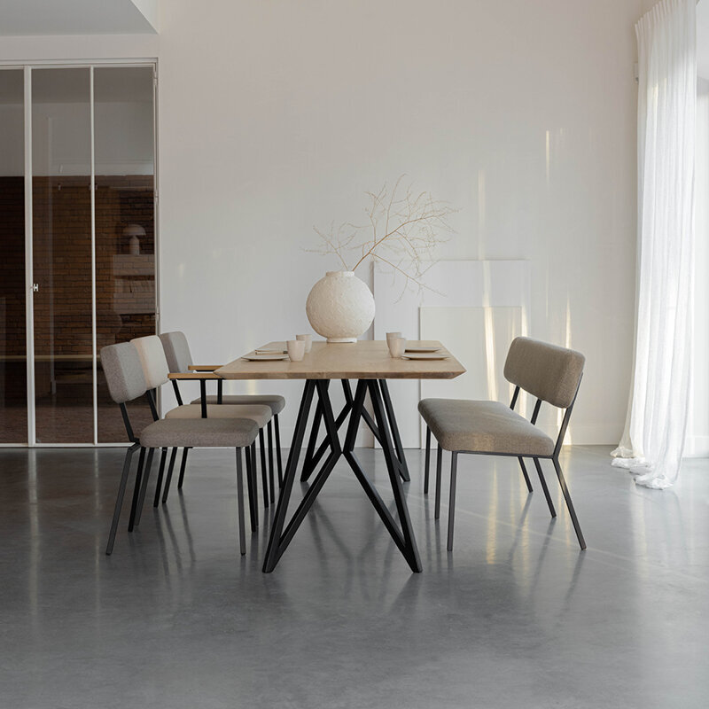 Design modern dining chair | Ode Chair without armrest Beige facet beige1037 | Studio HENK | 