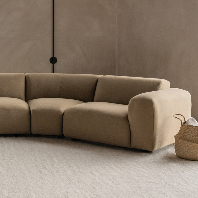 Design modern sofa | Cosy 4 seater 45 degree corner sofa Beige | Studio HENK | 