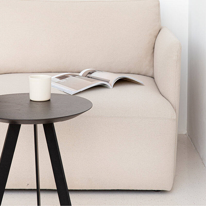 Design Coffee Table | New Co Coffee Table 70 Round White | Oak white lacquer | Studio HENK | 