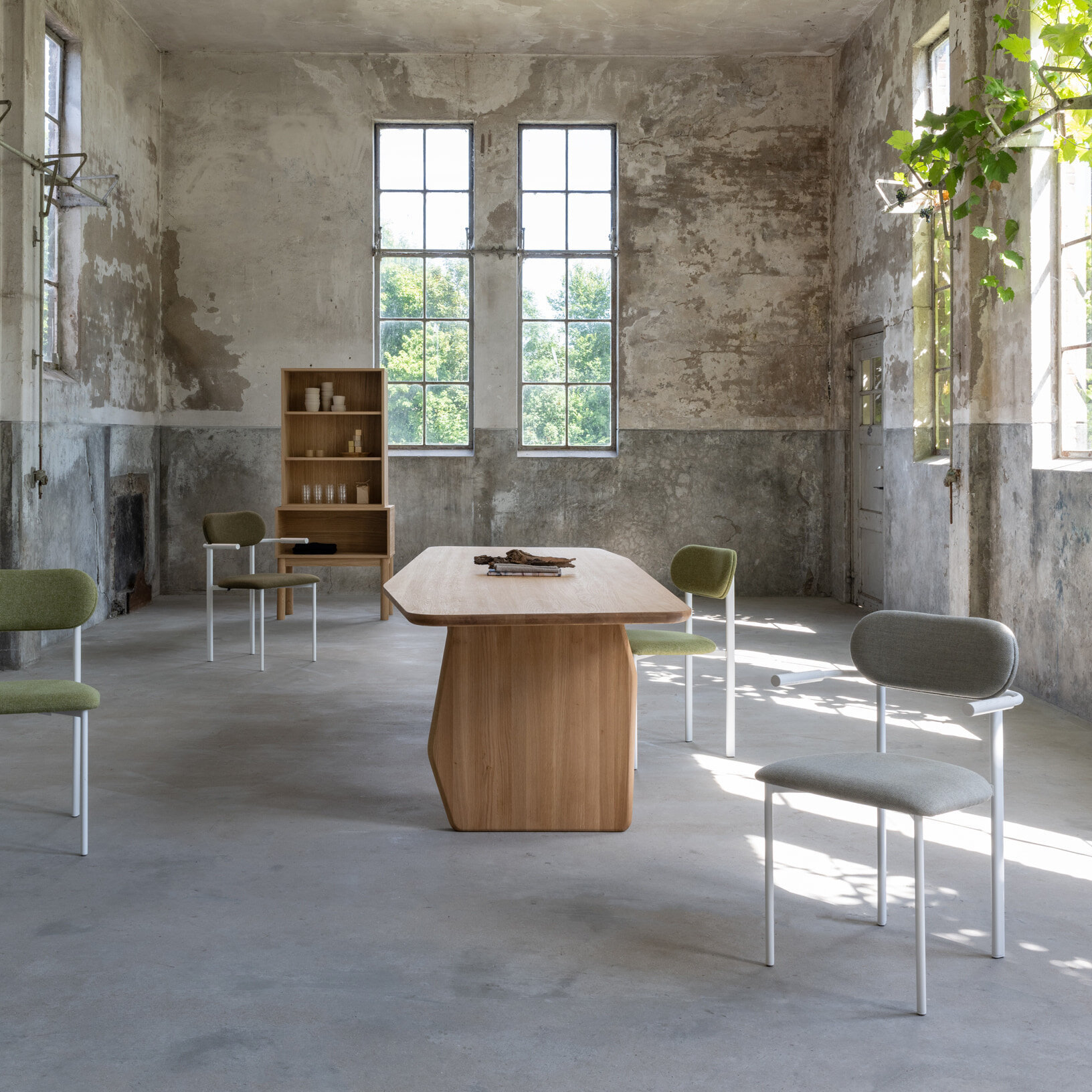  Design dining table | Slant Oak hardwax oil natural light | Oak hardwax oil natural light | Studio HENK | 