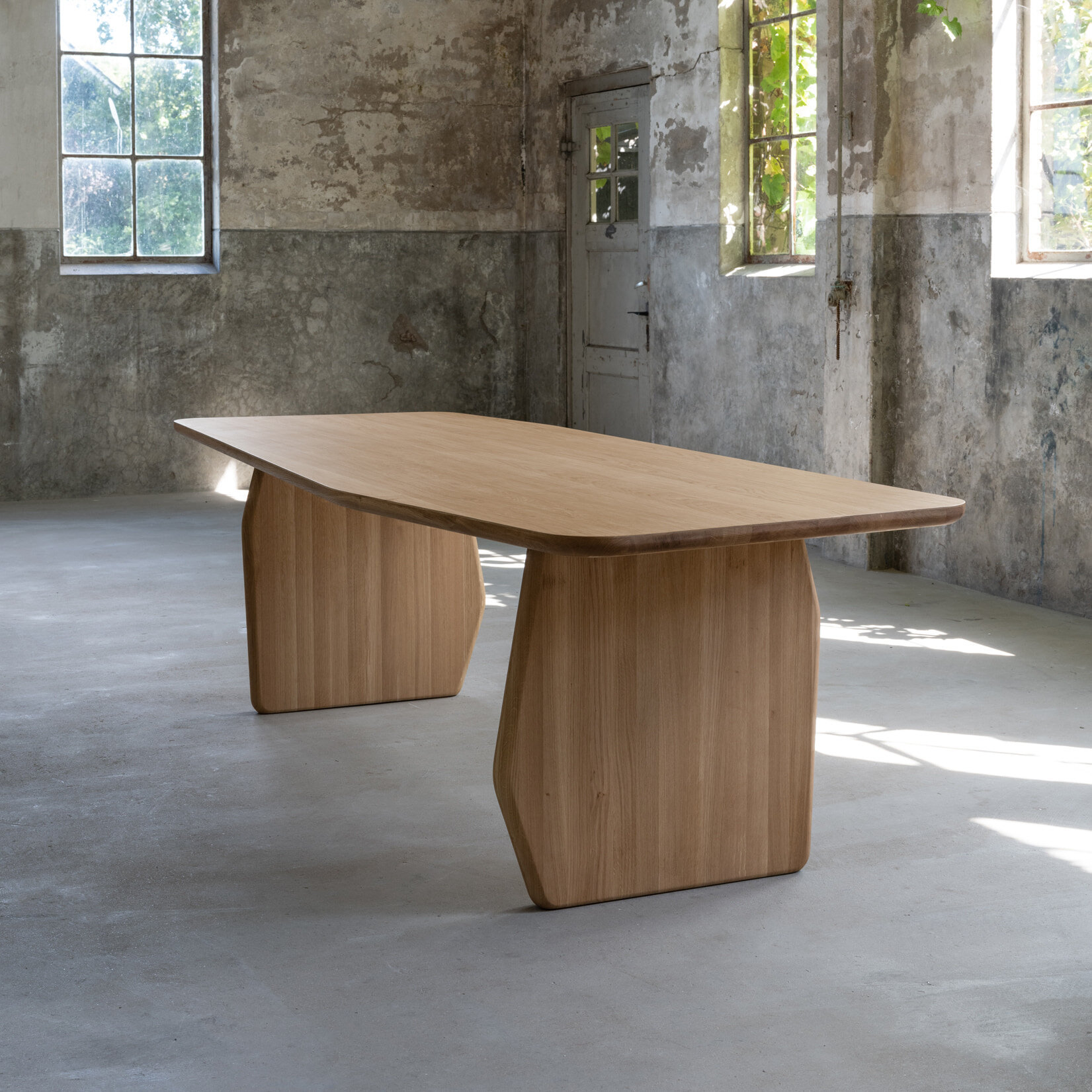  Design dining table | Slant Oak hardwax oil natural light | Oak hardwax oil natural light | Studio HENK | 